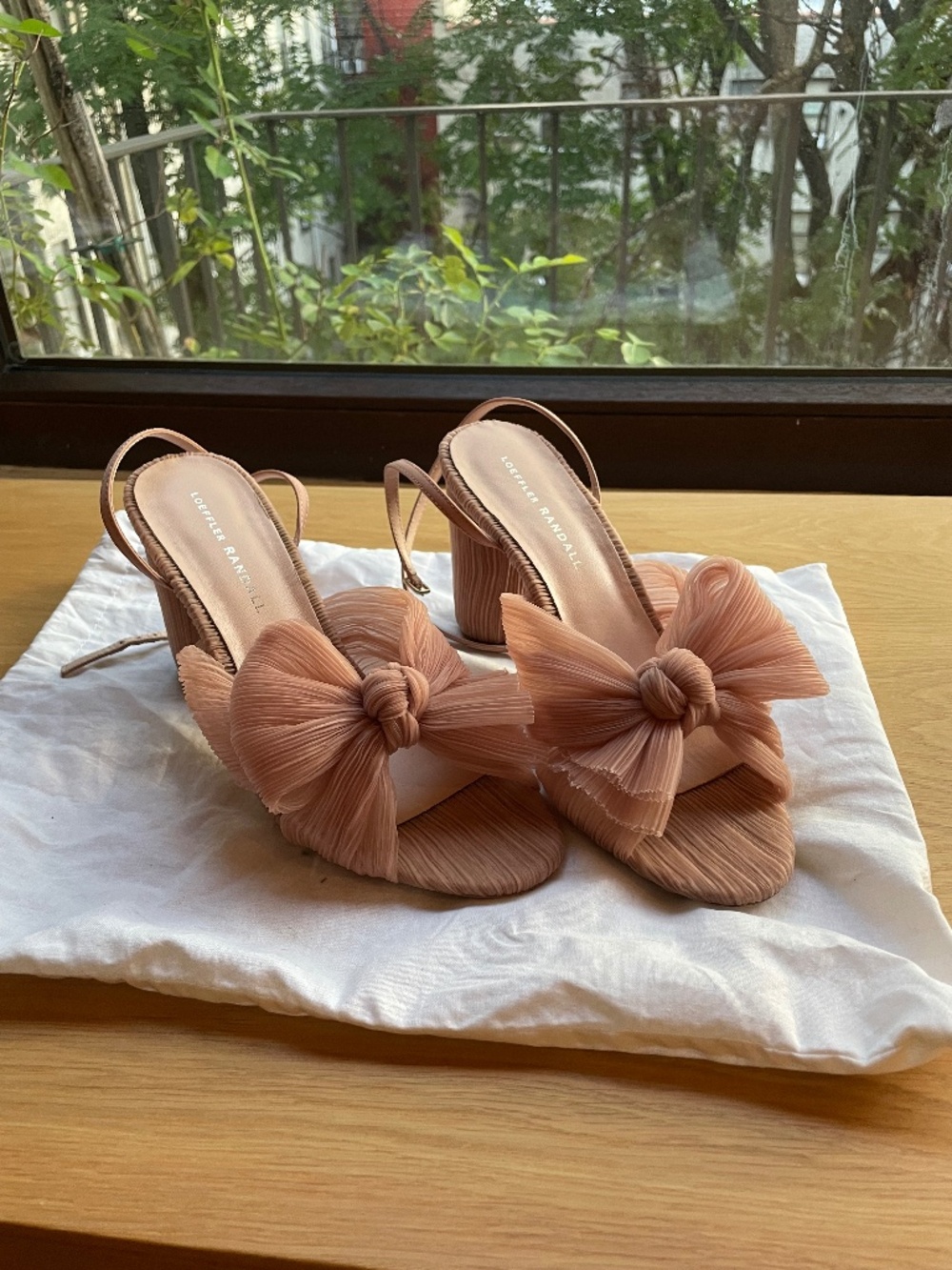 LOEFFLER RANDALL pleated bow heel dusty pink organza size 8.5